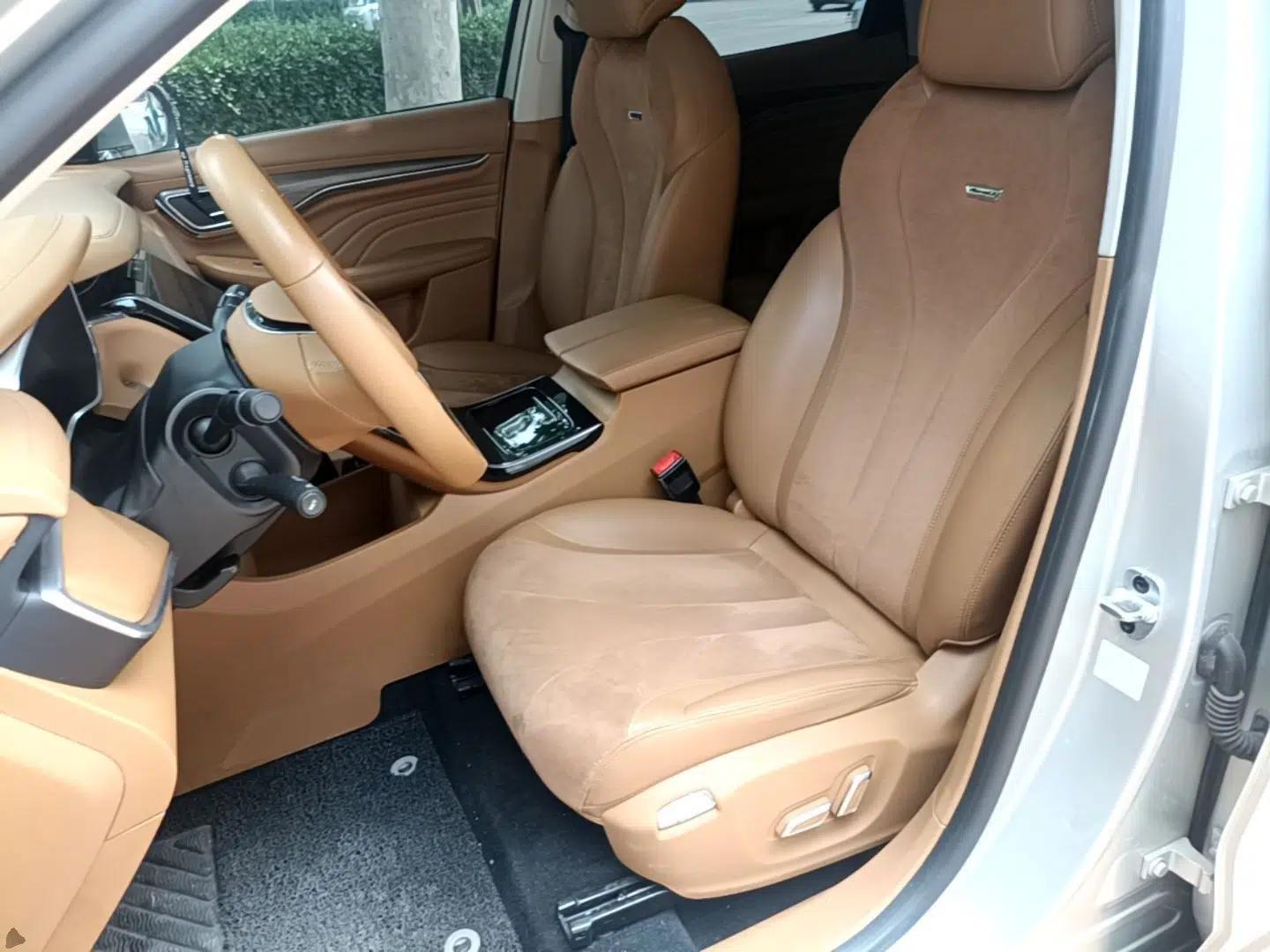 Roewe MARVEL X 2018 Rear-Drive Model — миниатюра 18
