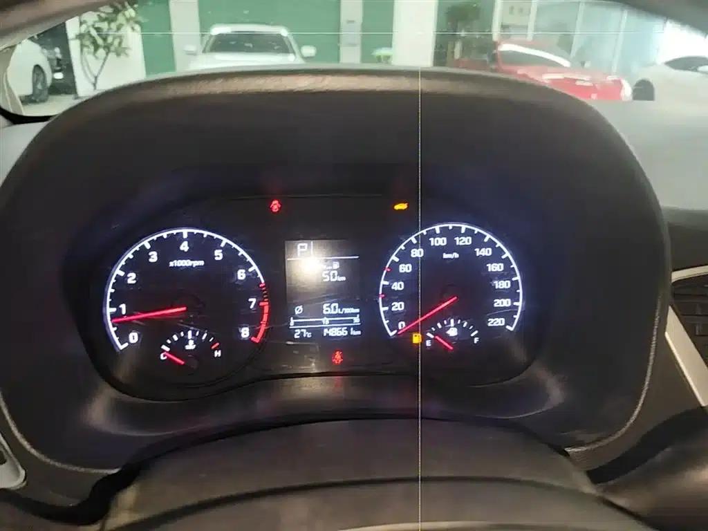 2016 Hyundai Verna 1.4L Automatic GLS (Cool Edition) — миниатюра 12