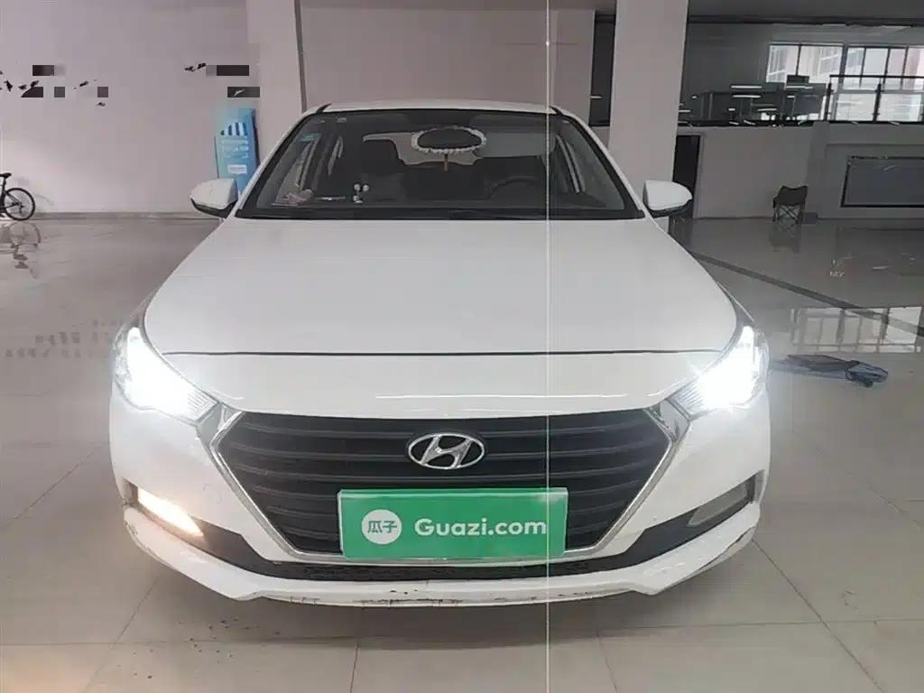 2016 Hyundai Verna 1.4L Automatic GLS (Cool Edition) — миниатюра 3