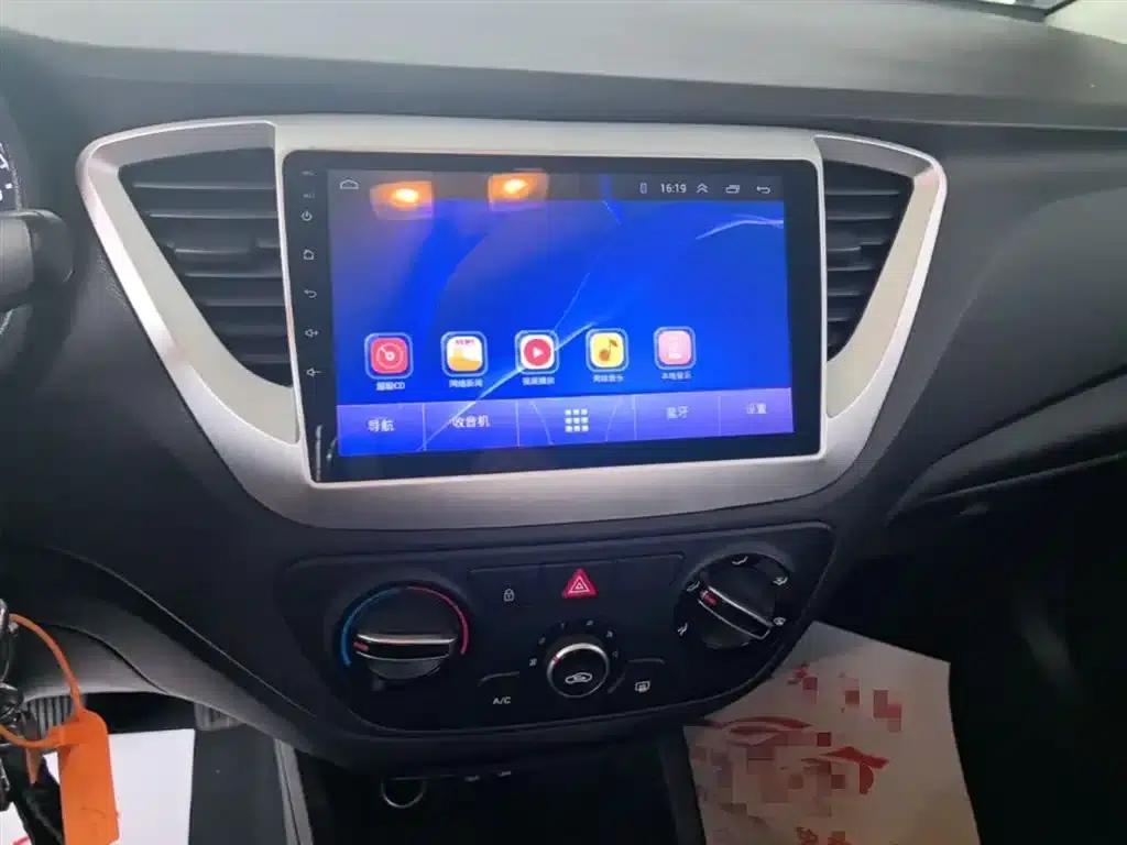 2016 Hyundai Verna 1.4L Automatic GLS (Cool Edition) — миниатюра 13