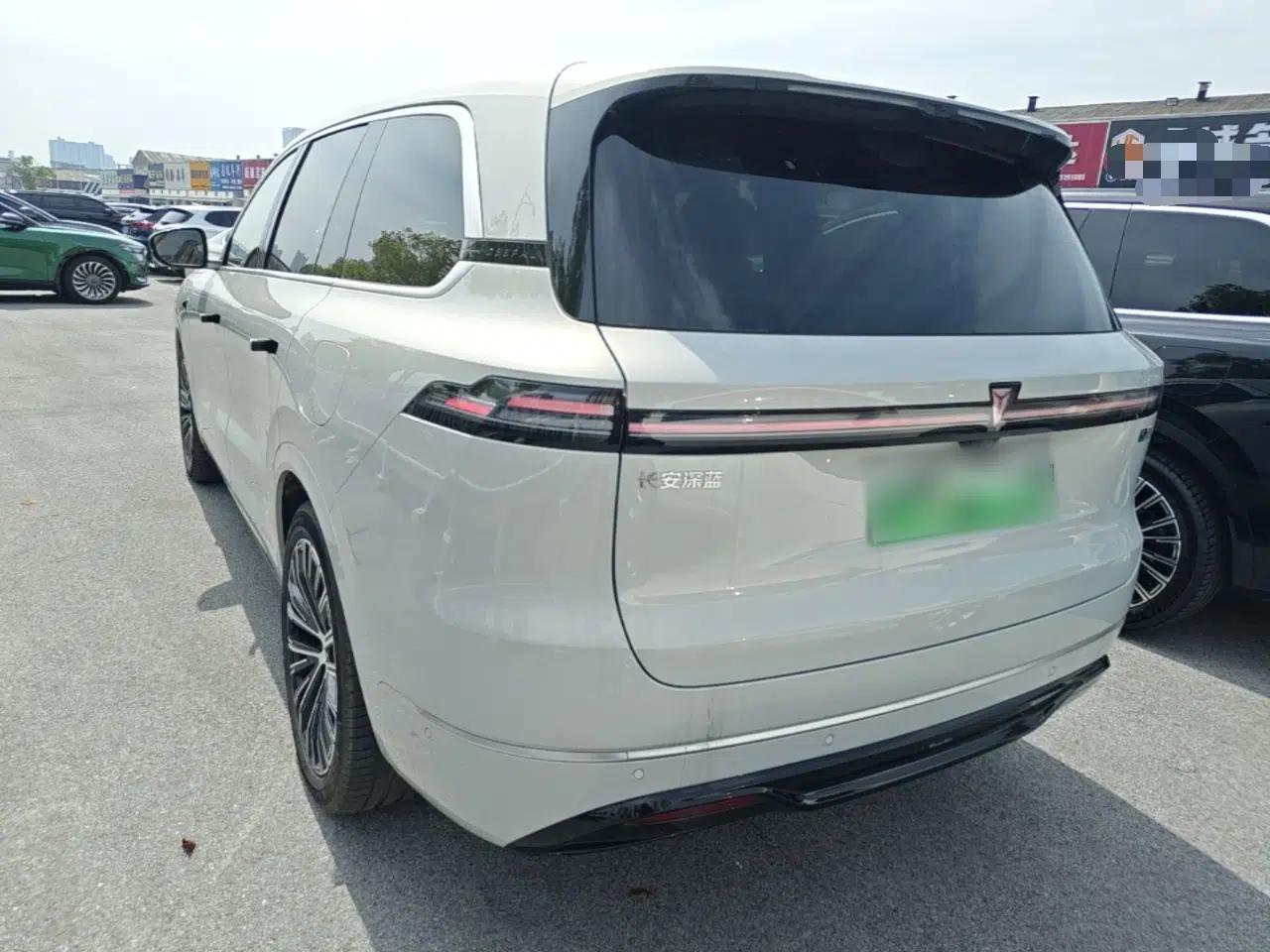 Deepal S09 2025 Four-Wheel Drive Ultra+ Custom Edition — миниатюра 7