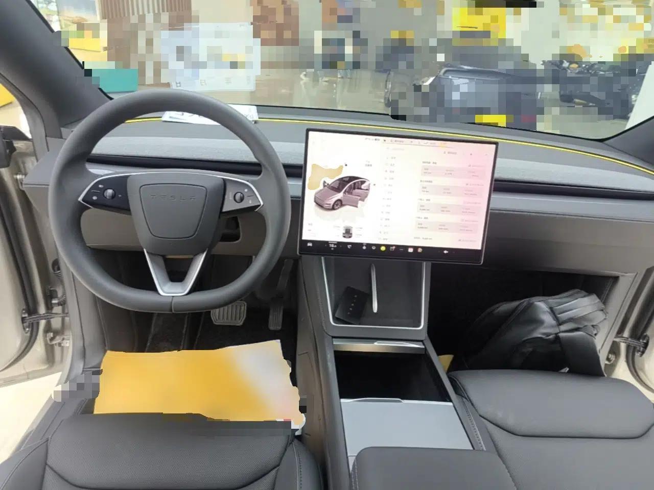 Tesla Model Y L 2025 Model Long-Range All-Wheel-Drive Version — миниатюра 13
