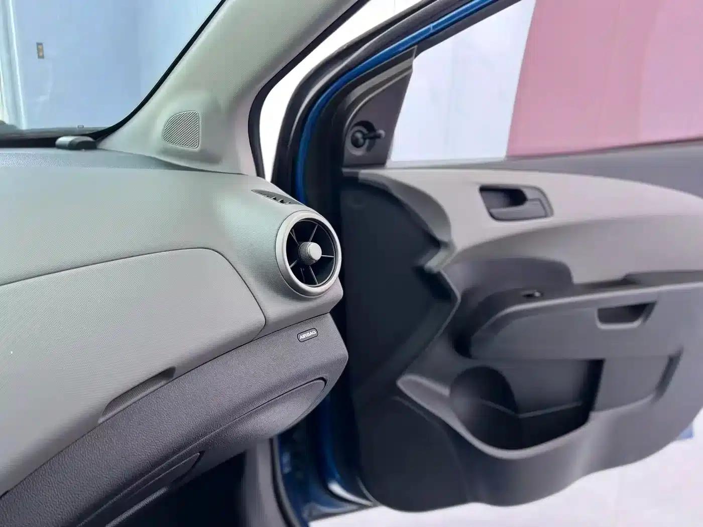 2014 Aveo Sedan 1.4SL AT Fashion Edition — миниатюра 16