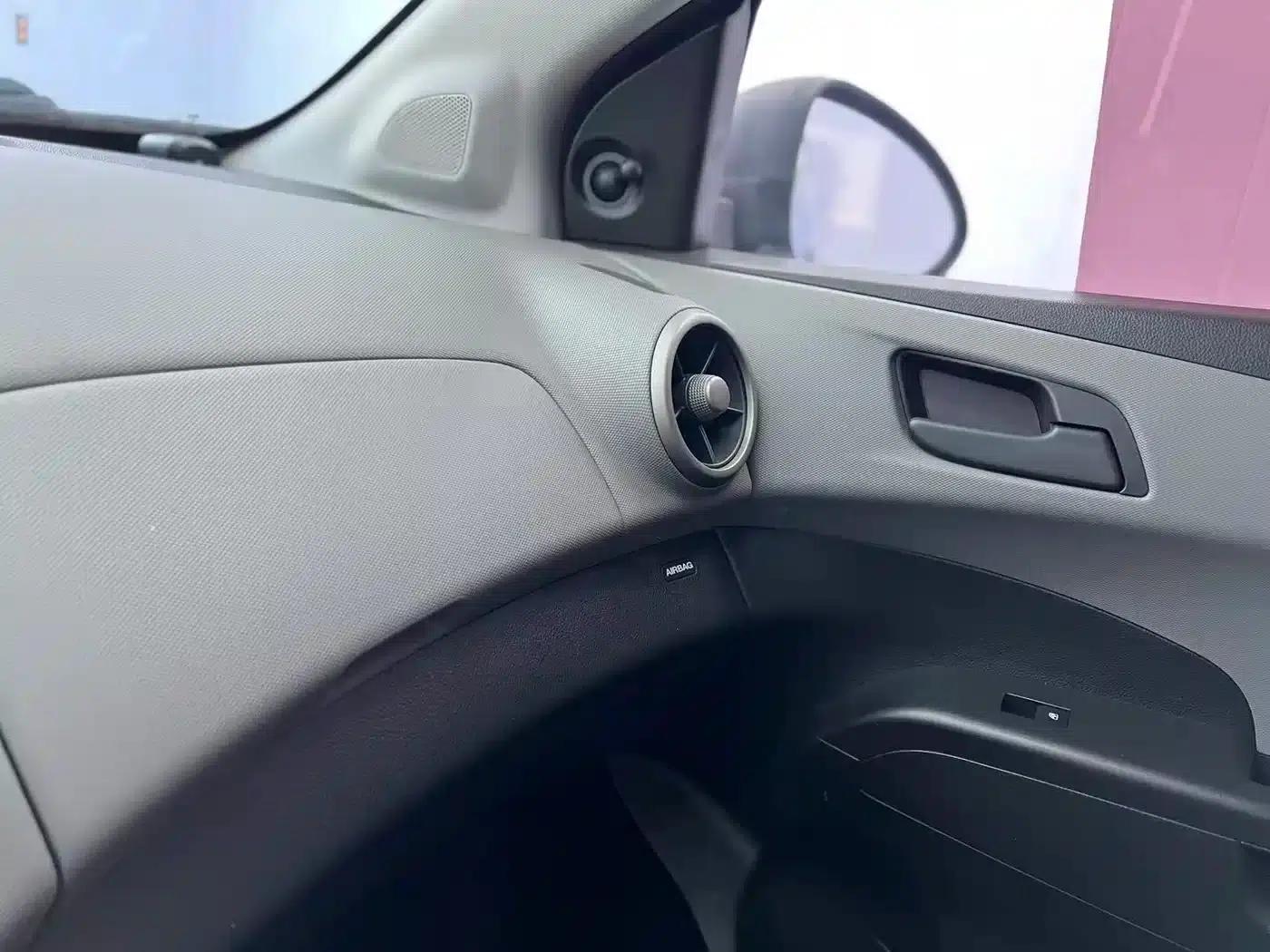 2014 Aveo Sedan 1.4SL AT Fashion Edition — миниатюра 17