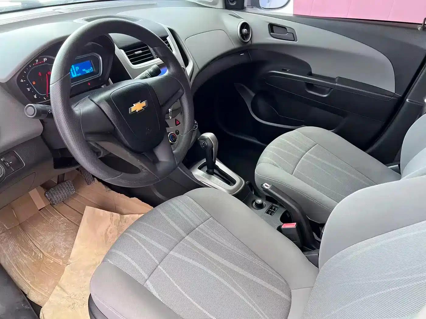 2014 Aveo Sedan 1.4SL AT Fashion Edition — миниатюра 7