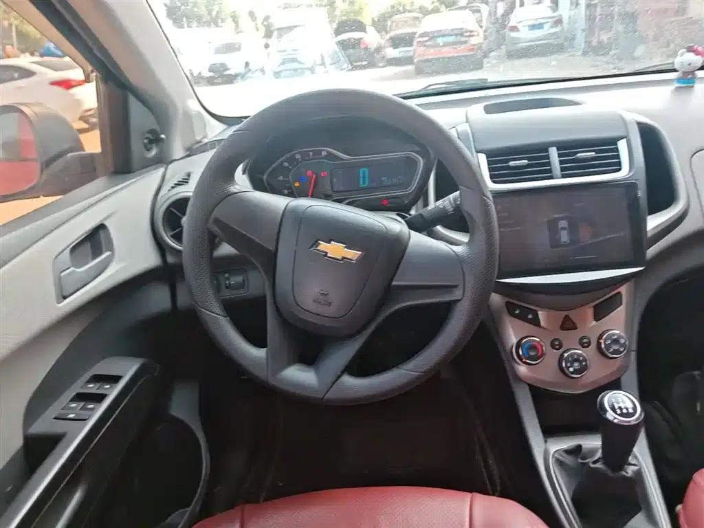 2014 Aveo Hatchback 1.4SL MT Comfort Edition — миниатюра 11