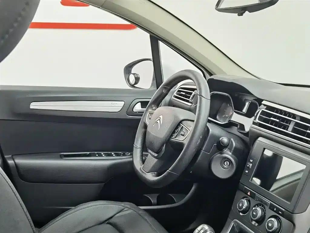 Citroën C4 2018 1.6L Manual Deluxe — миниатюра 22