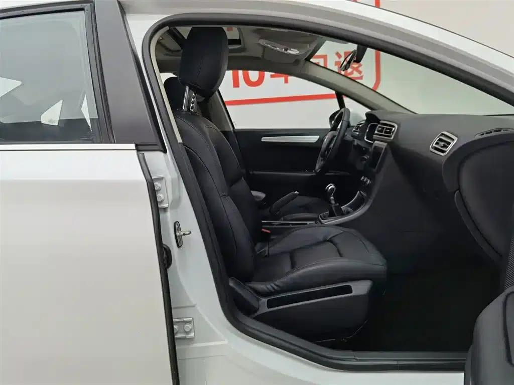 Citroën C4 2018 1.6L Manual Deluxe — миниатюра 23