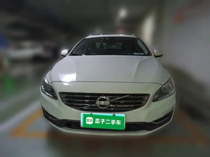 Volvo V60 2013 T5 Zhiya Edition — миниатюра 2