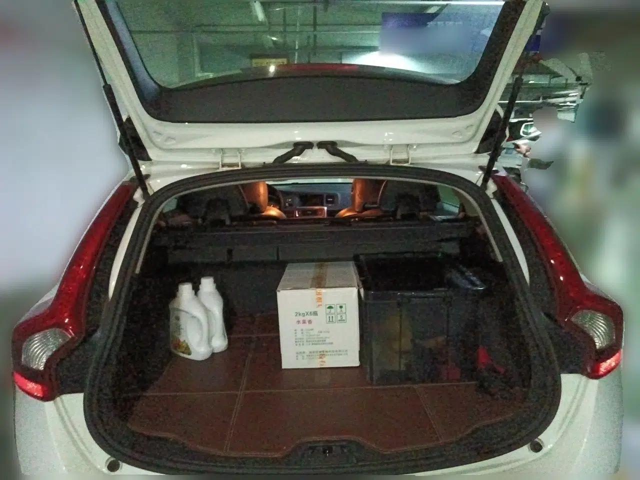 Volvo V60 2013 T5 Zhiya Edition — миниатюра 20