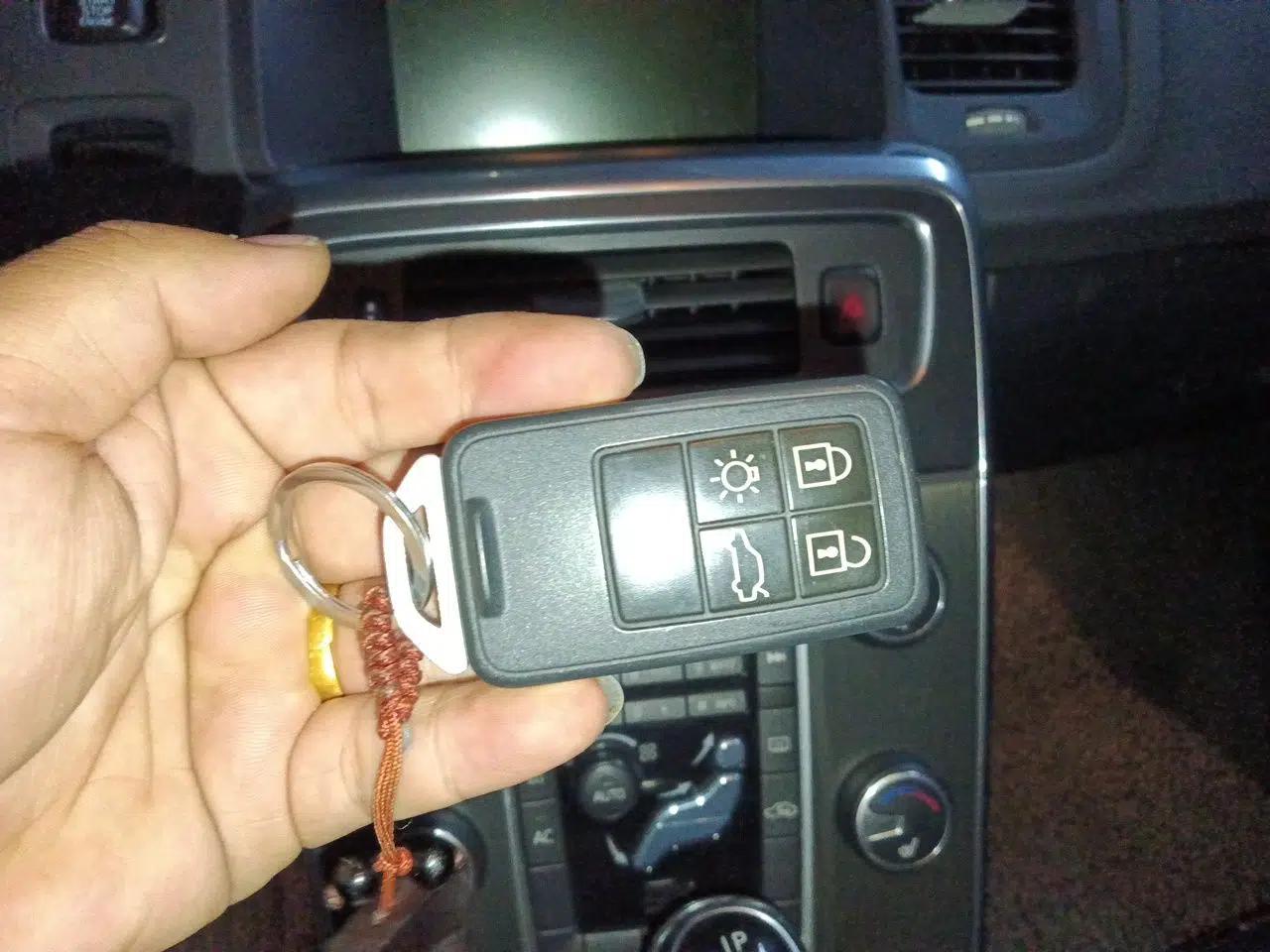 Volvo V60 2013 T5 Zhiya Edition — миниатюра 9