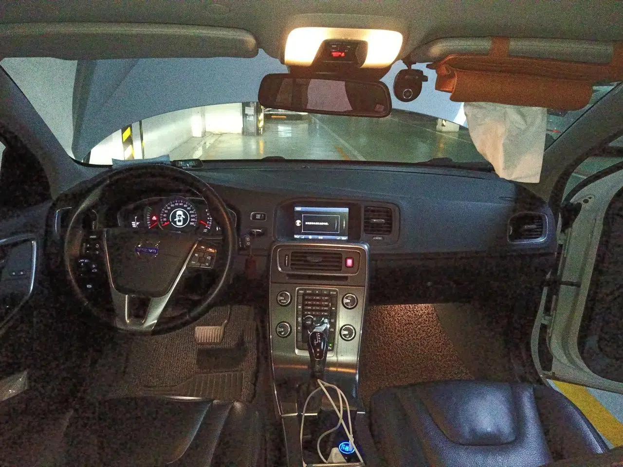 Volvo V60 2013 T5 Zhiya Edition — миниатюра 10