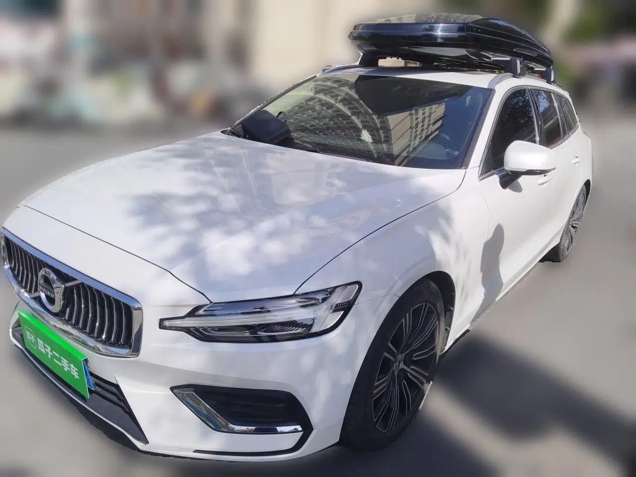 Volvo V60 2020 T5 Zhiyuan Luxury Edition — миниатюра 1