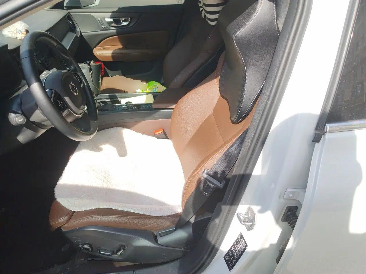 Volvo V60 2020 T5 Zhiyuan Luxury Edition — миниатюра 16