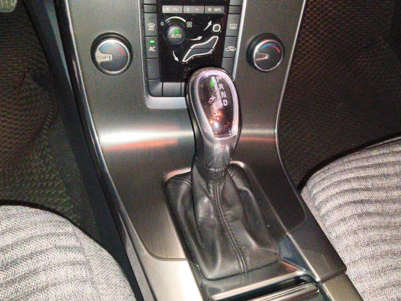 Volvo V60 2013 T5 Smart Edition — миниатюра 15