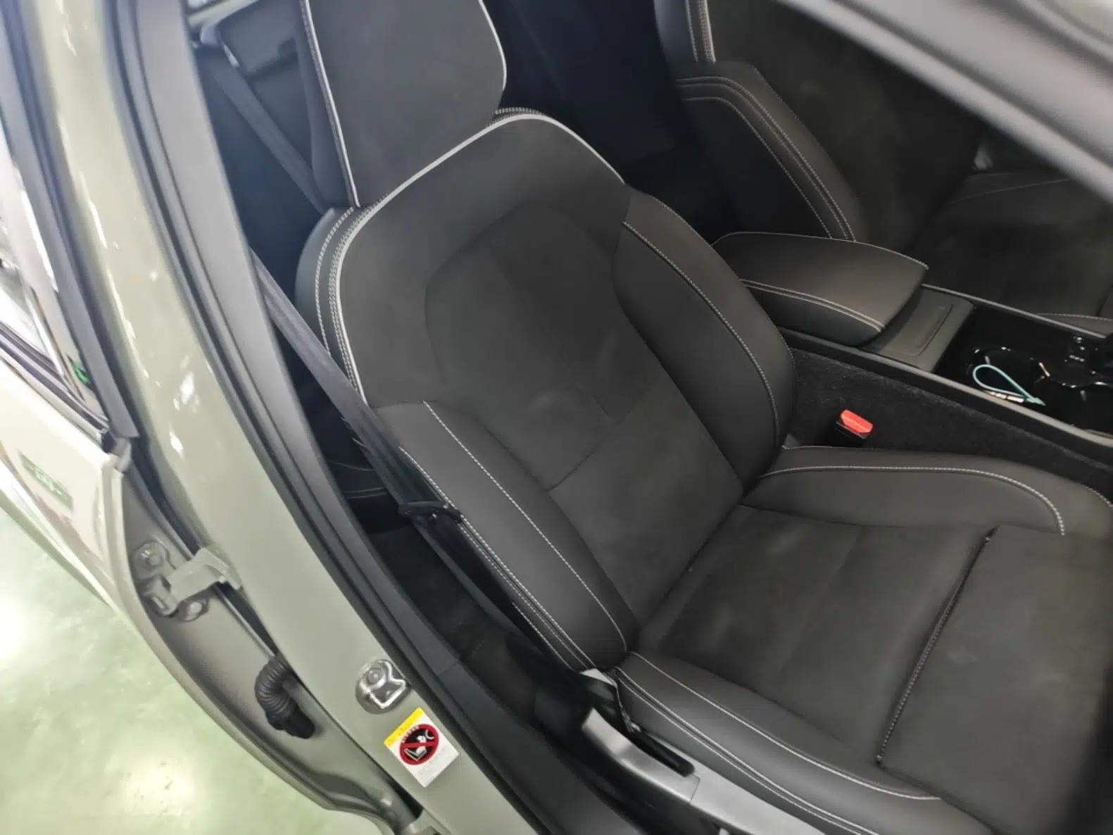 Volvo XC40 New Energy 2023 Long-Range Version — миниатюра 23