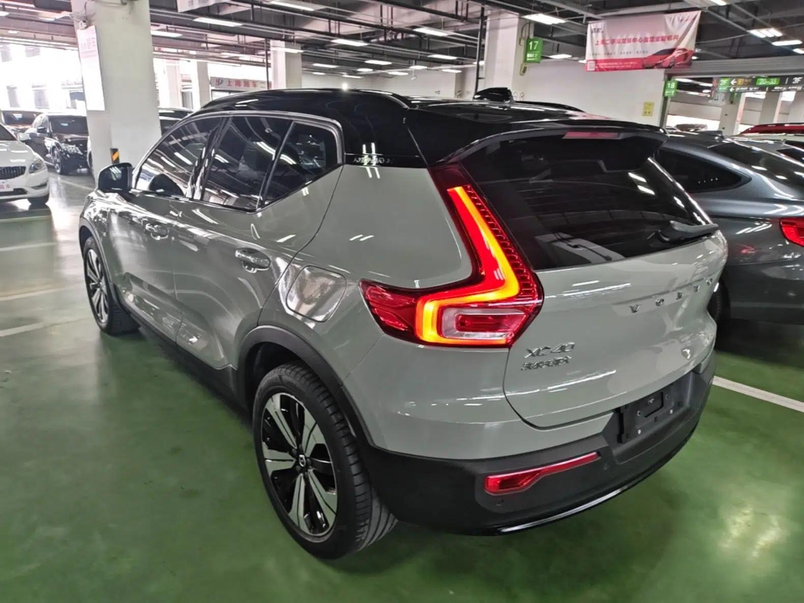 Volvo XC40 New Energy 2023 Long-Range Version — миниатюра 7