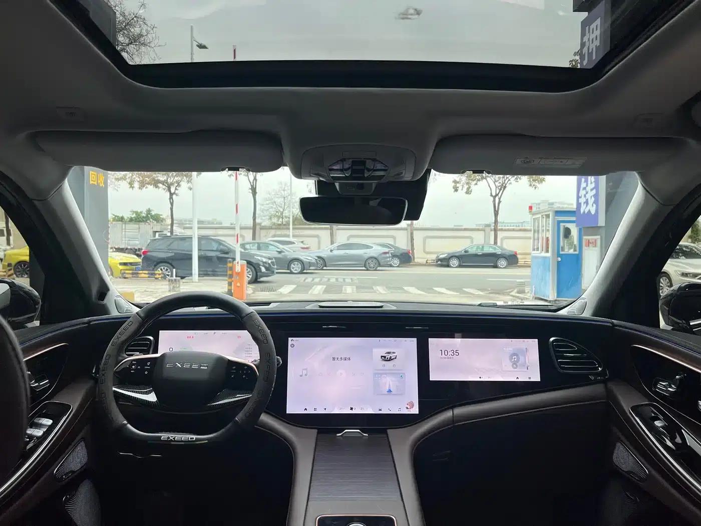 Starlight Moon 2023 400T AWD Star Supreme Edition 6-seater — миниатюра 12