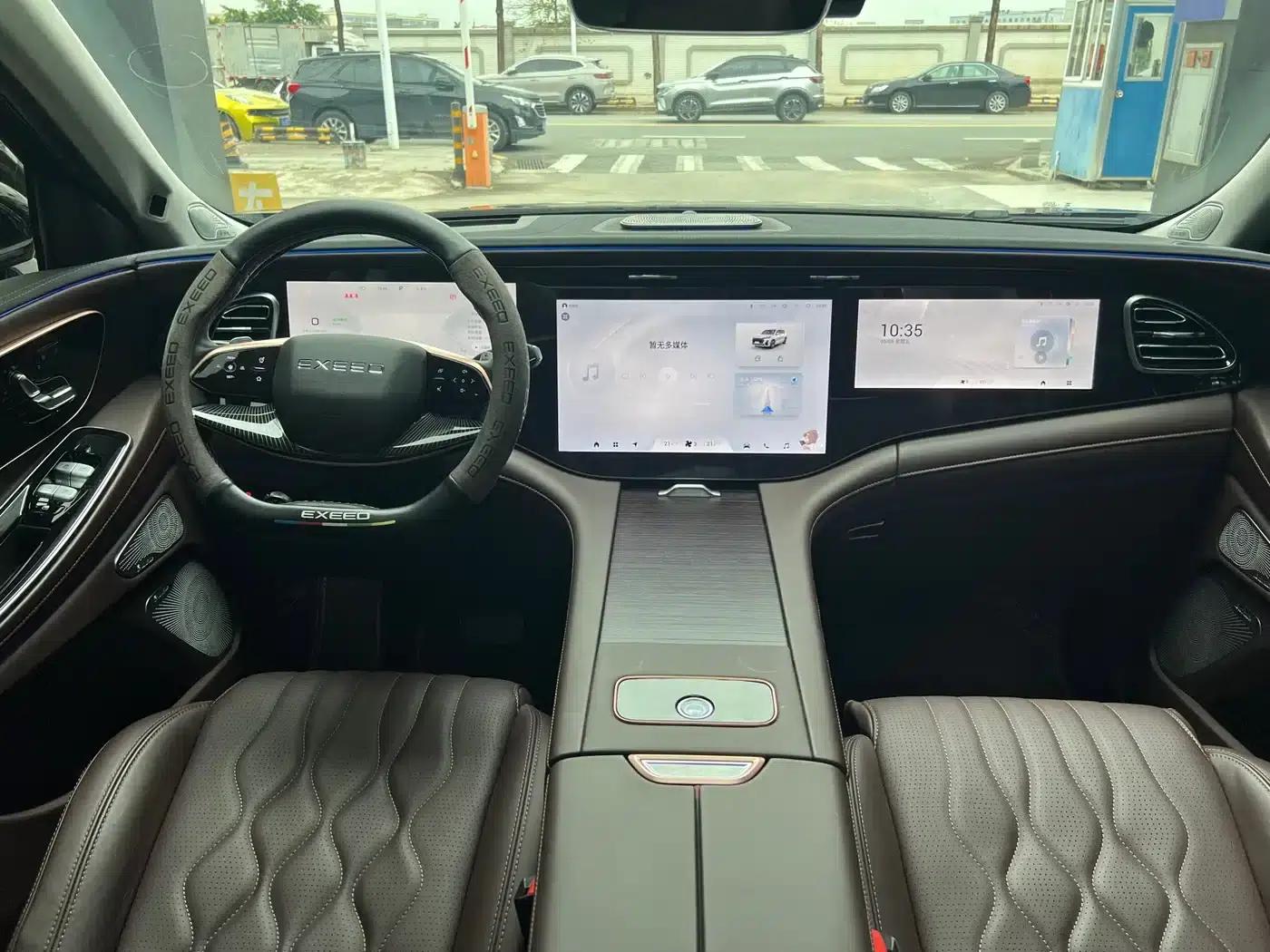 Starlight Moon 2023 400T AWD Star Supreme Edition 6-seater — миниатюра 13