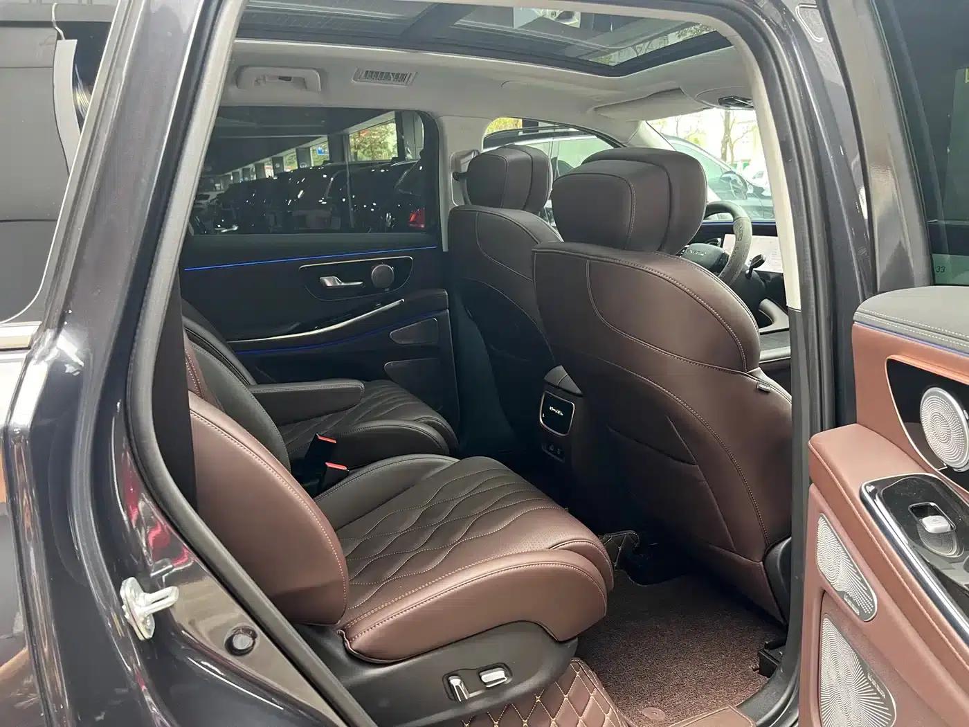 Starlight Moon 2023 400T AWD Star Supreme Edition 6-seater — миниатюра 10