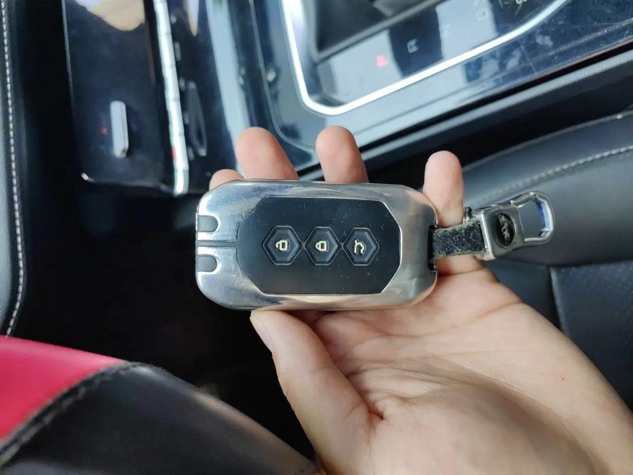 Wuling Victory 2020 1.5T CVT Luxury Model — миниатюра 9