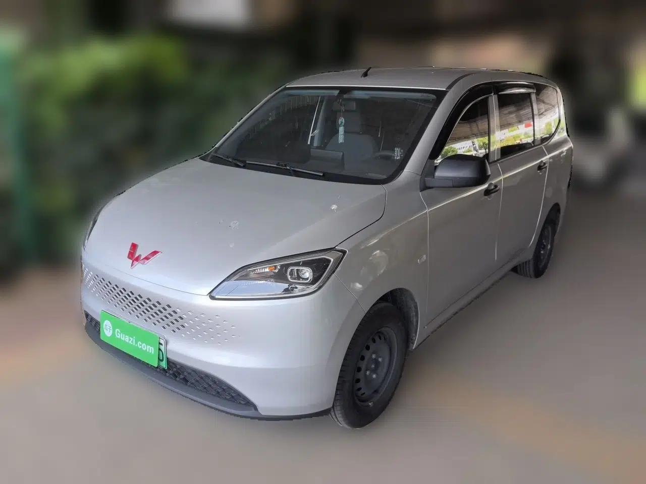 Wuling Hongguang New Energy 2025 Extended-Range Hybrid 50 km Standard Version — миниатюра 1