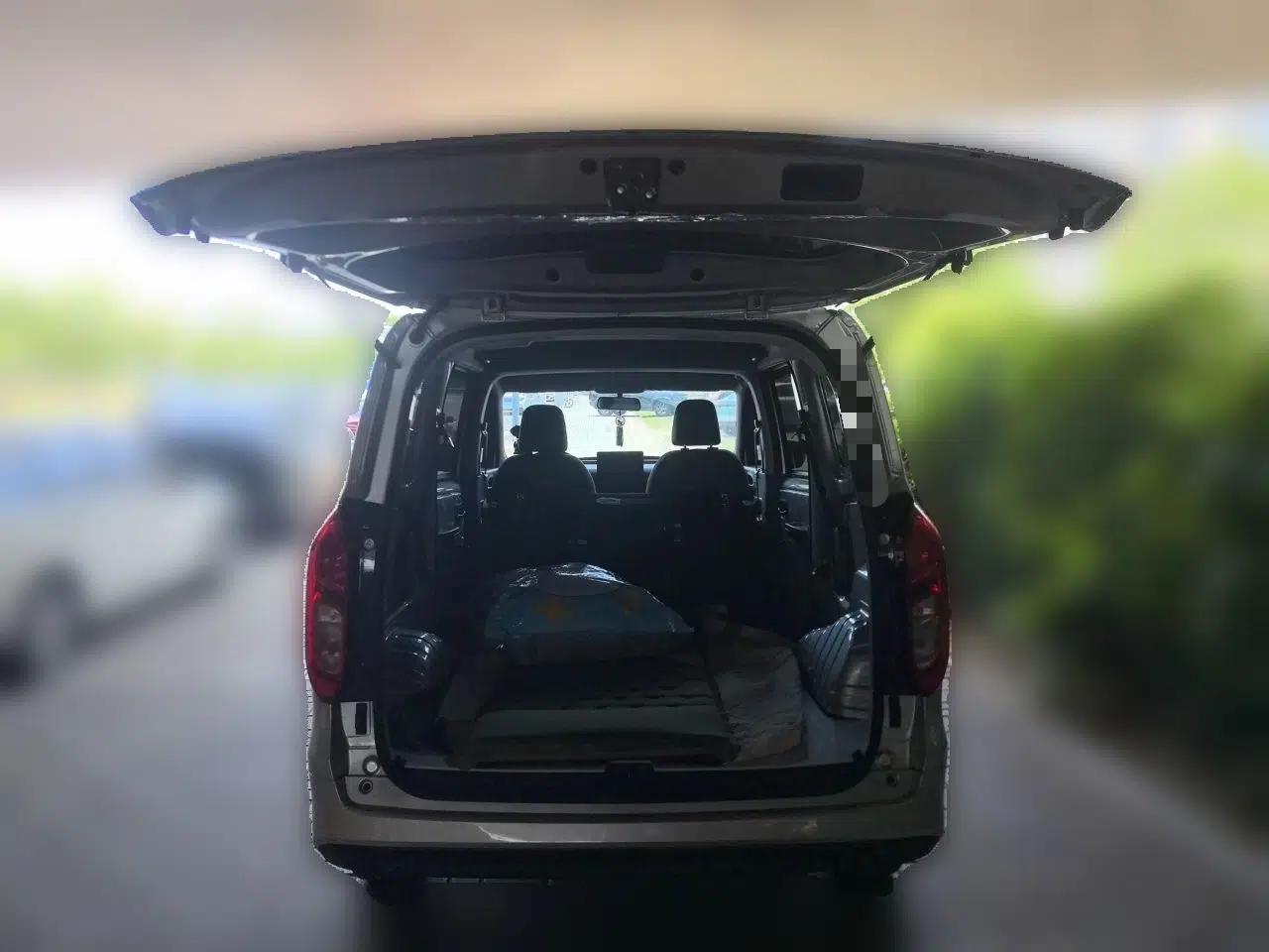 Wuling Hongguang New Energy 2025 Extended-Range Hybrid 50 km Standard Version — миниатюра 20