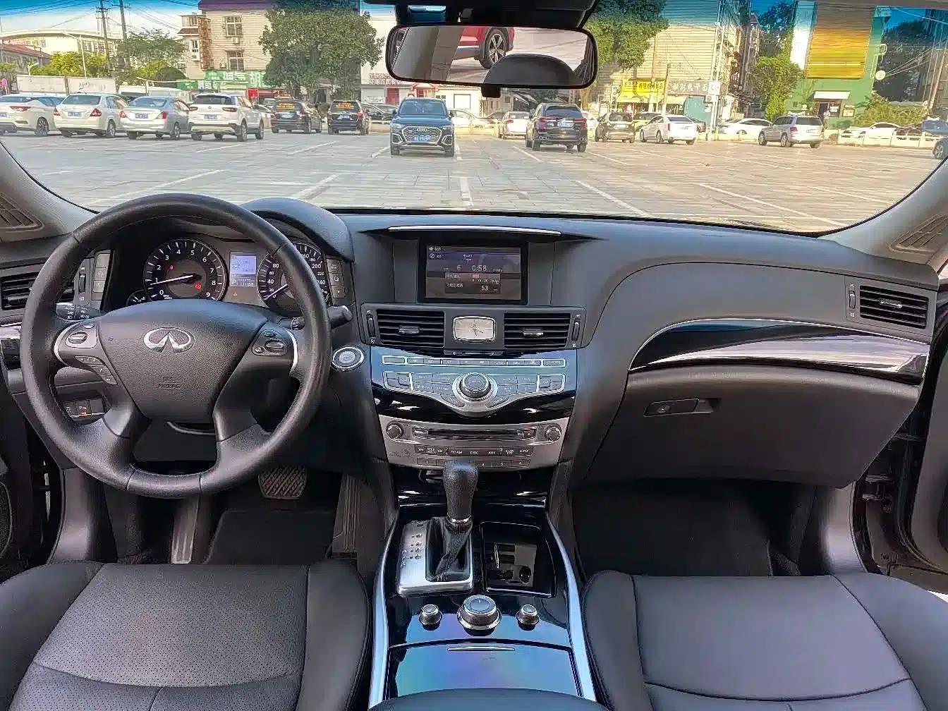 Infiniti Q70 2017 Q70L 2.5L Elite Edition — миниатюра 10