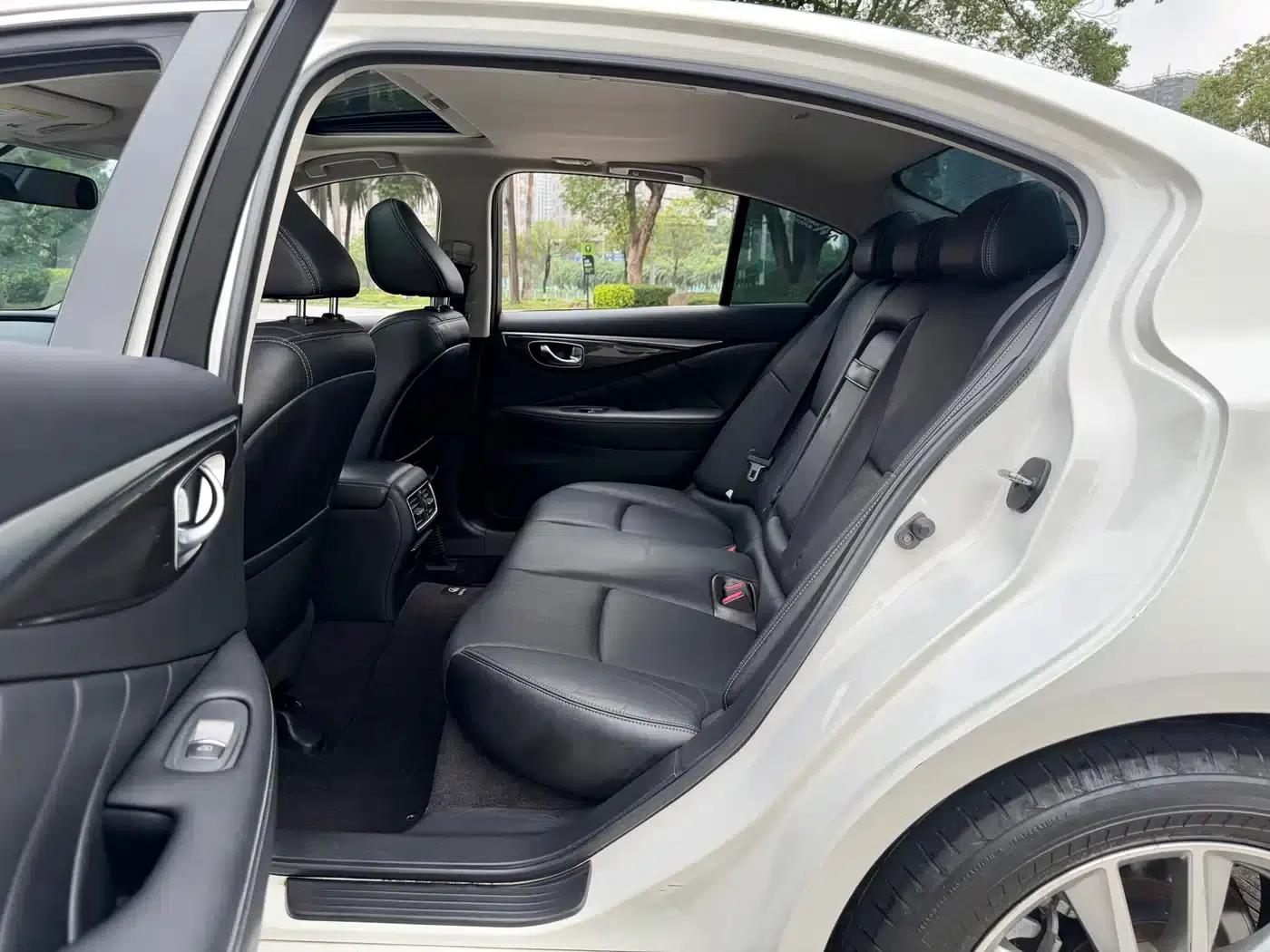 Infiniti Q50 2014 2.0T Comfort Edition — миниатюра 17
