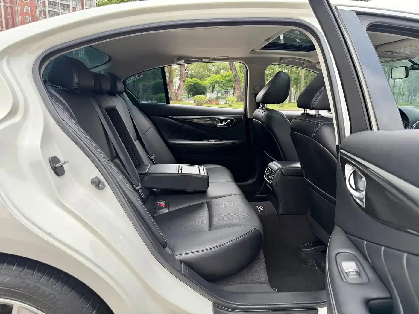 Infiniti Q50 2014 2.0T Comfort Edition — миниатюра 18