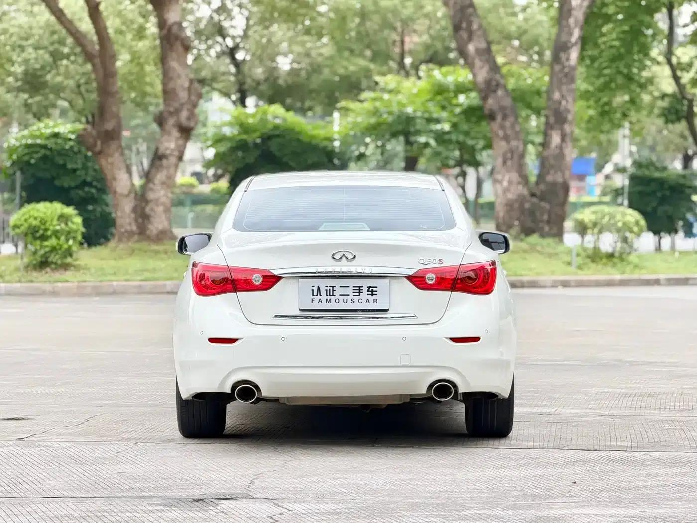 Infiniti Q50 2014 2.0T Comfort Edition — миниатюра 6