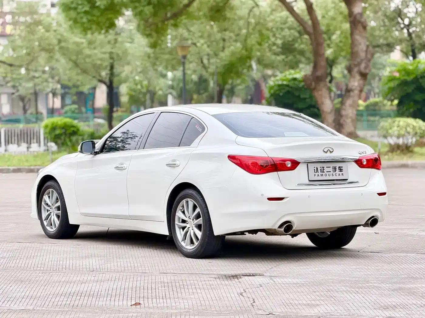 Infiniti Q50 2014 2.0T Comfort Edition — миниатюра 7