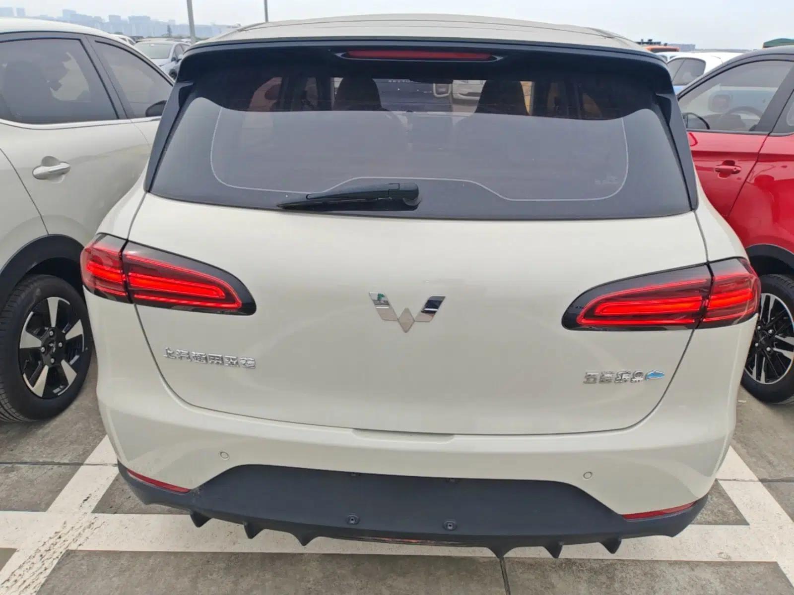 Wuling Bingo PLUS 2024 330 km Range Five-Seater Version — миниатюра 3