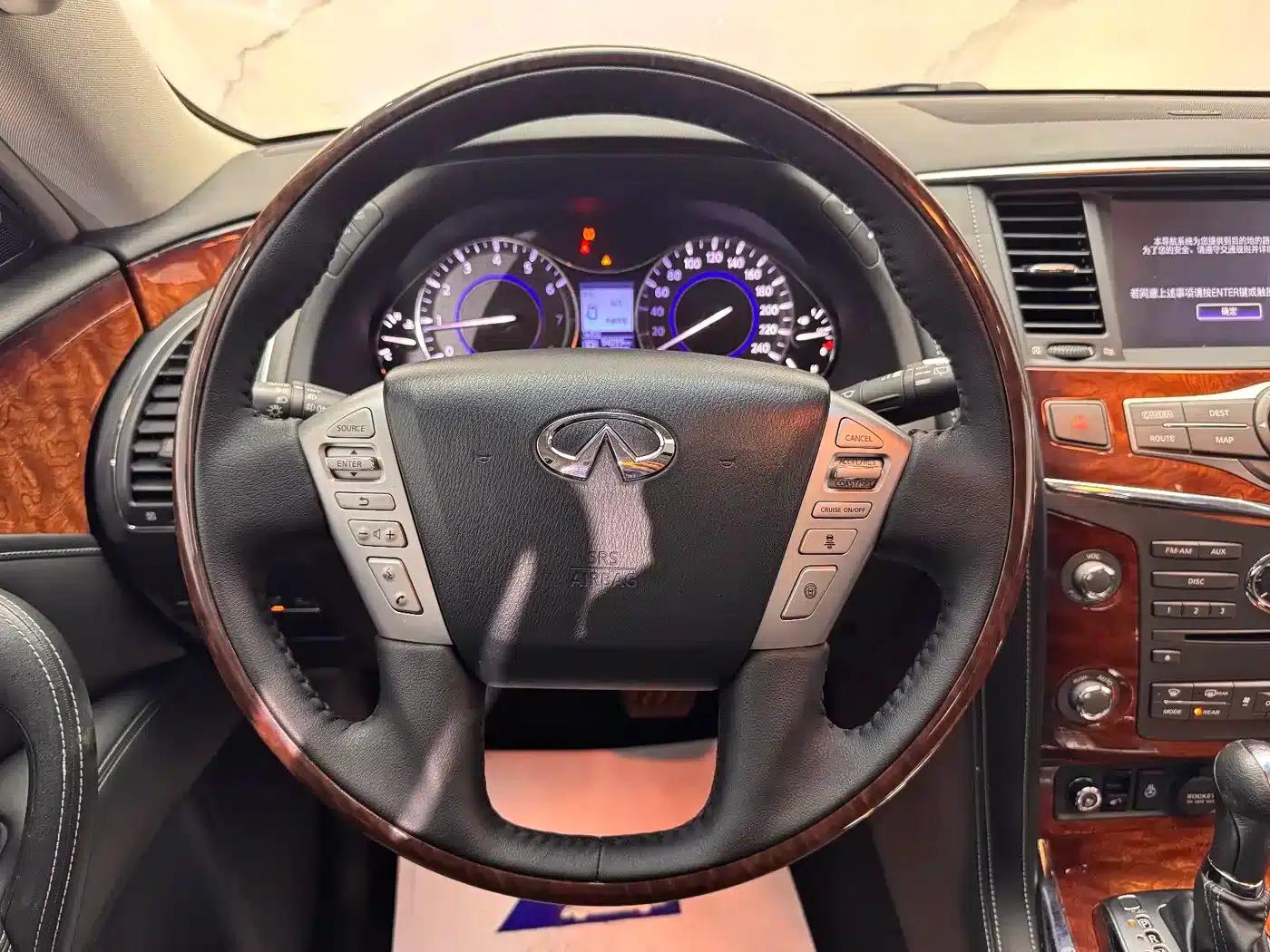 Infiniti QX80 2016 5.6L 4WD — миниатюра 11