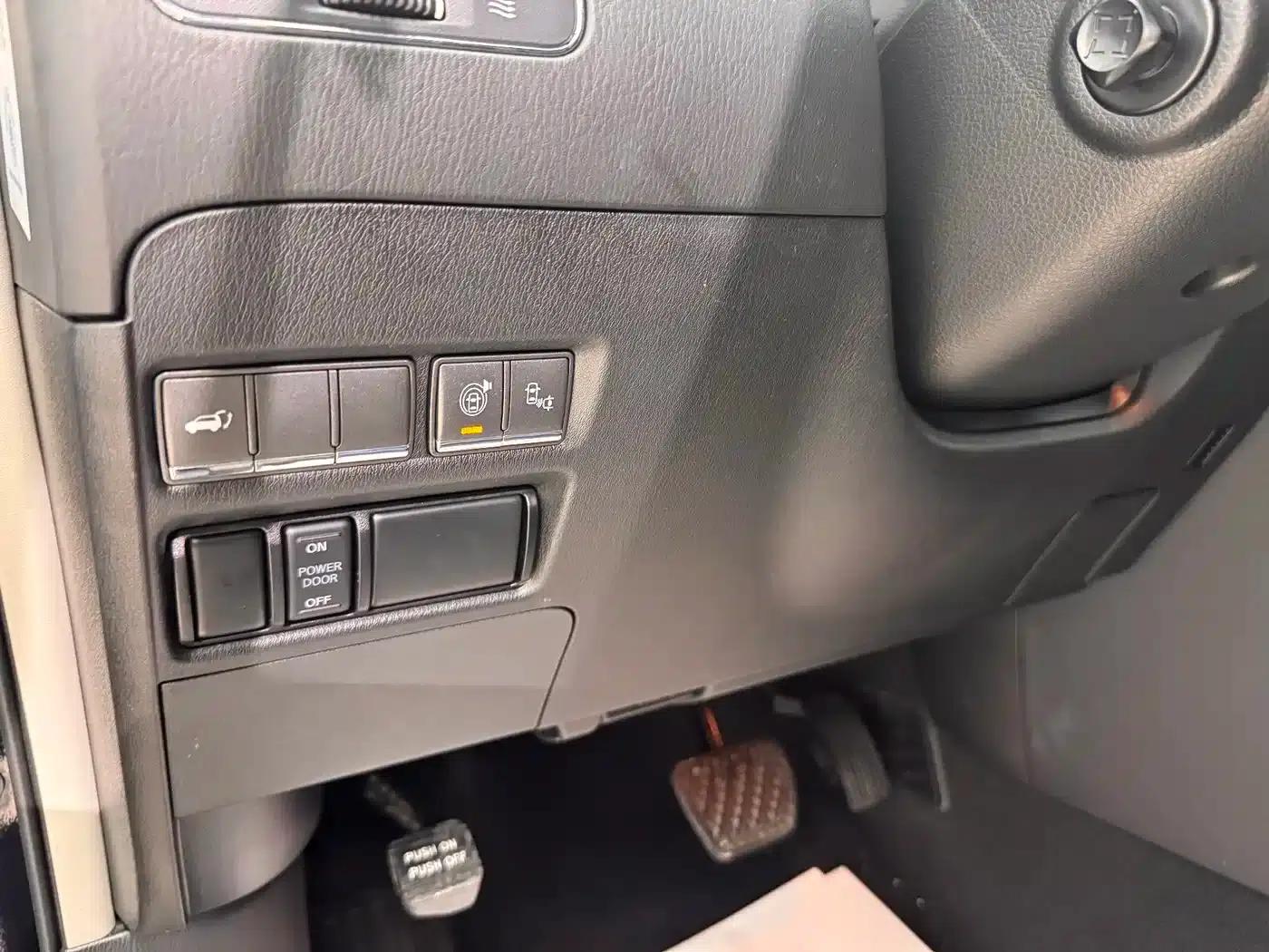 Infiniti QX80 2016 5.6L 4WD — миниатюра 16