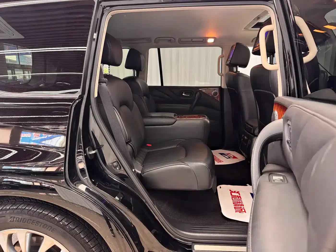 Infiniti QX80 2016 5.6L 4WD — миниатюра 19