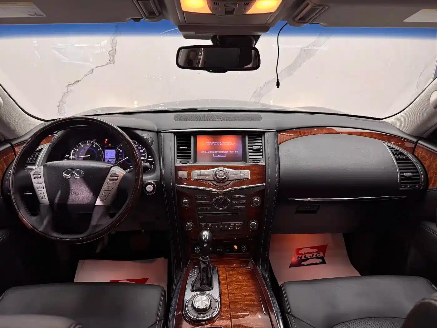 Infiniti QX80 2016 5.6L 4WD — миниатюра 10