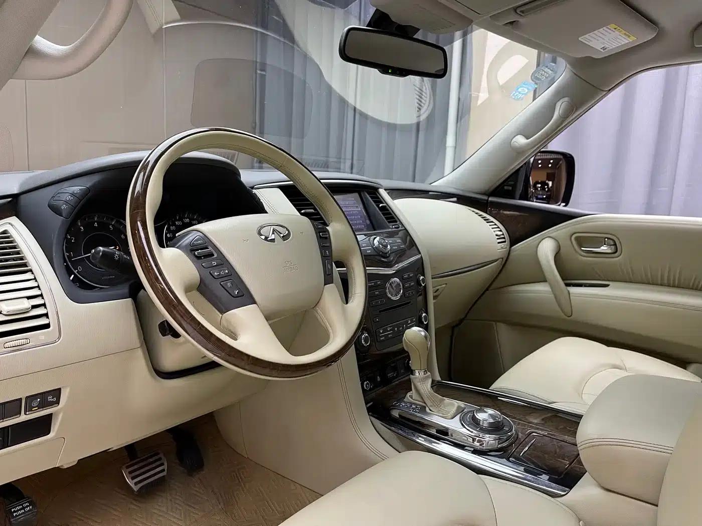Infiniti QX80 2013 5.6L 4WD — миниатюра 4