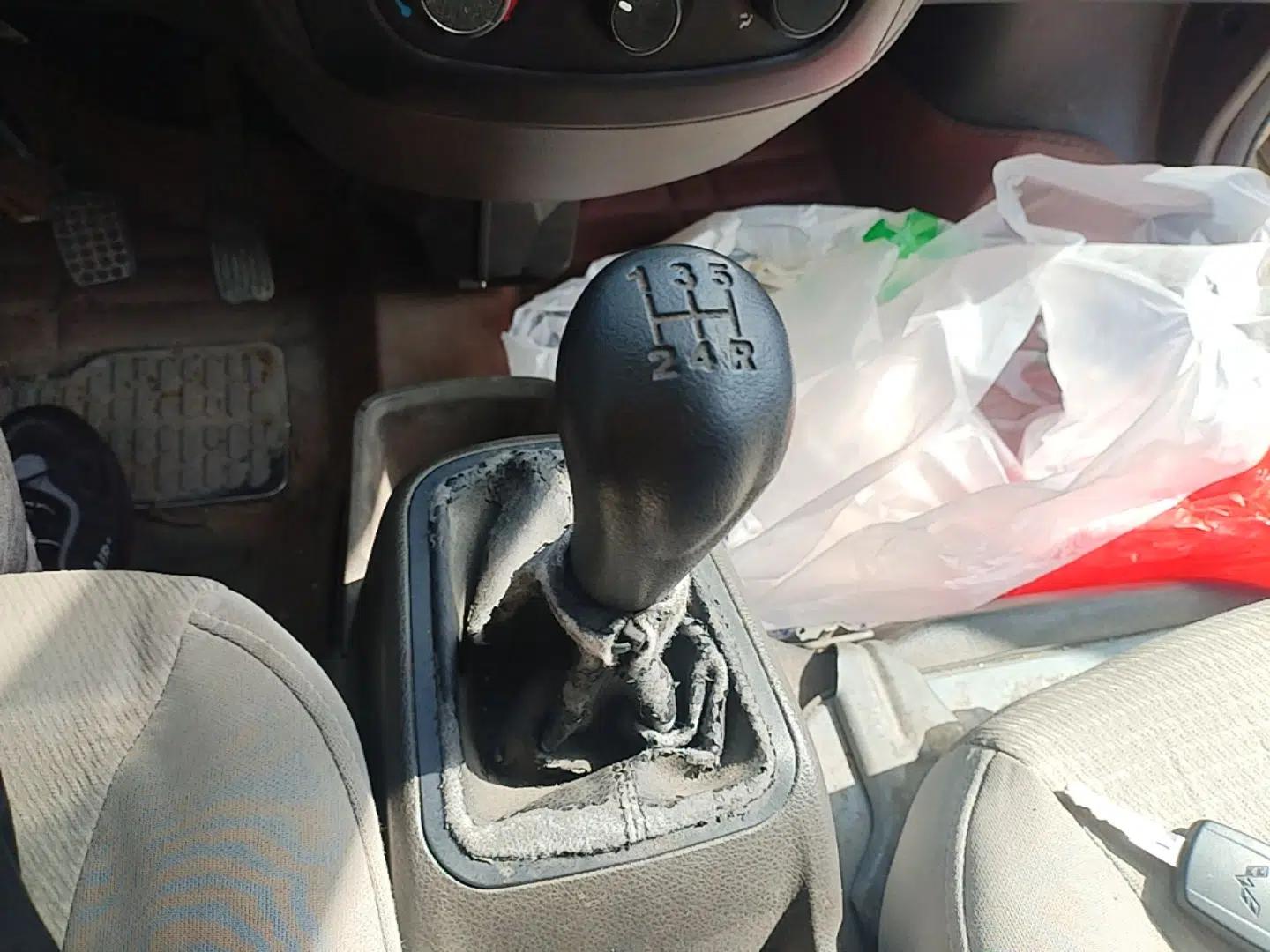 Wuling Rongguang S 2021 1.2L Base Model 5-Seater LSI — миниатюра 17