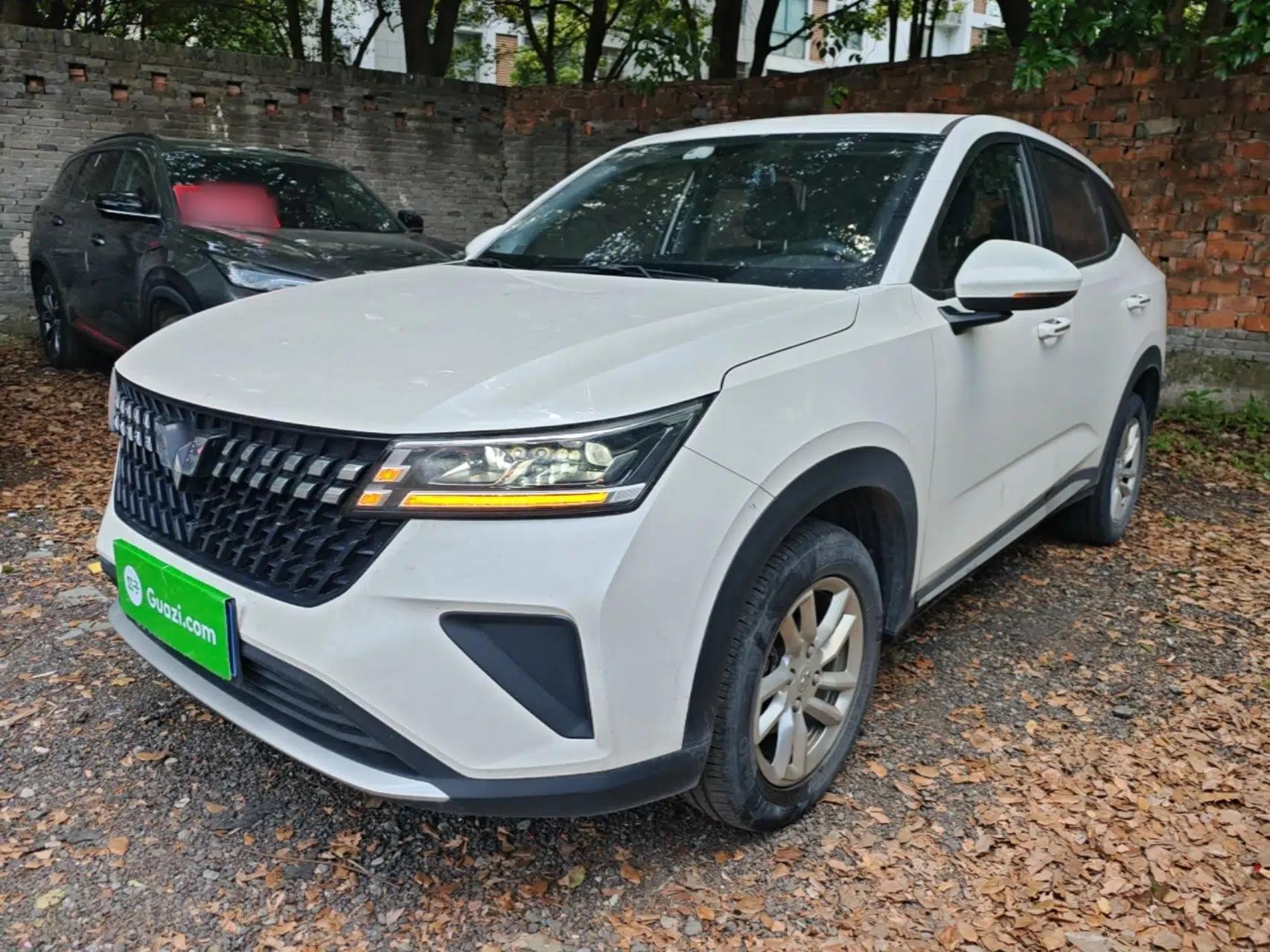 Wuling Alvez 2022 1.5L CVT Comfort Edition — миниатюра 1
