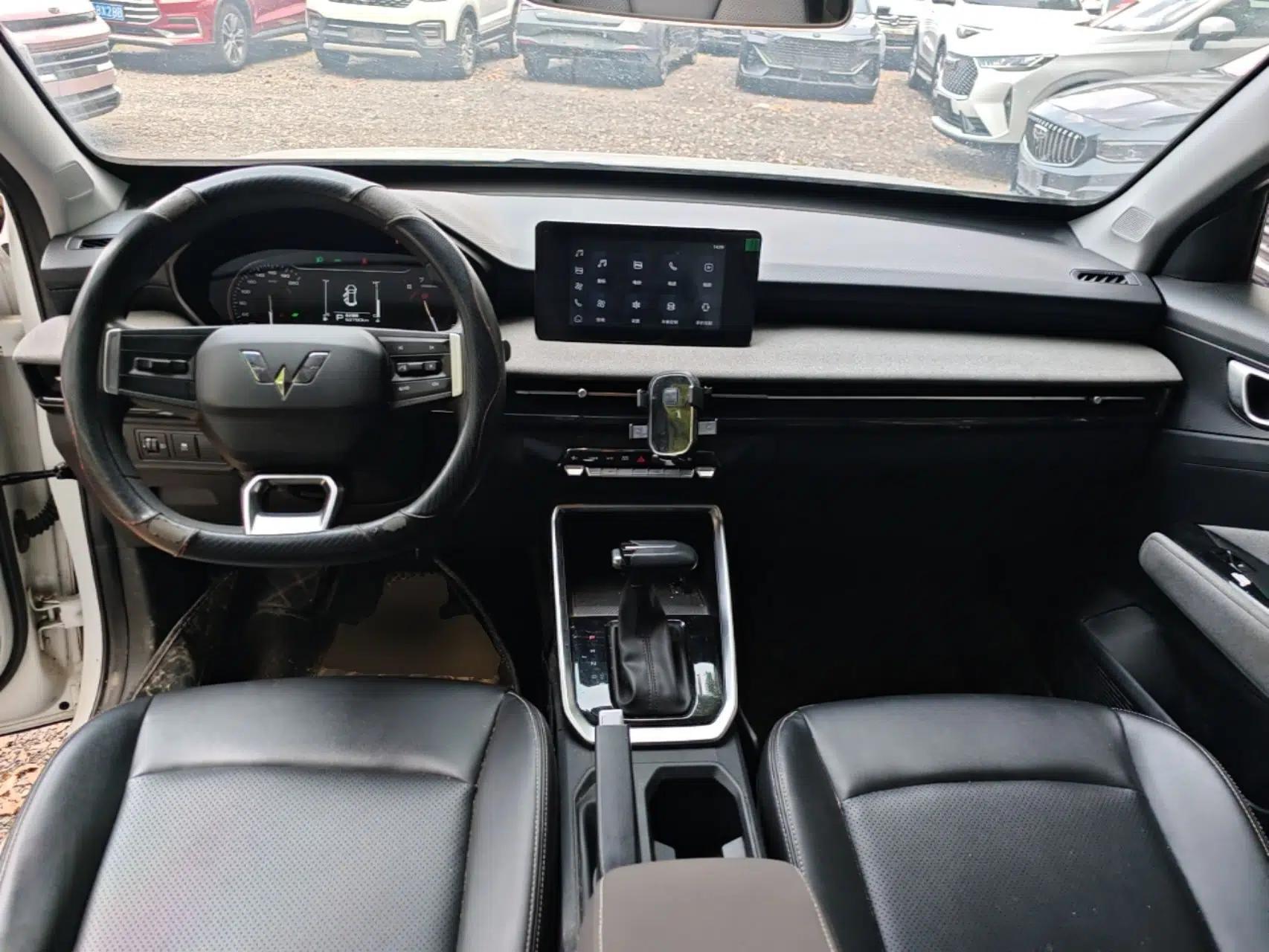 Wuling Alvez 2022 1.5L CVT Comfort Edition — миниатюра 13