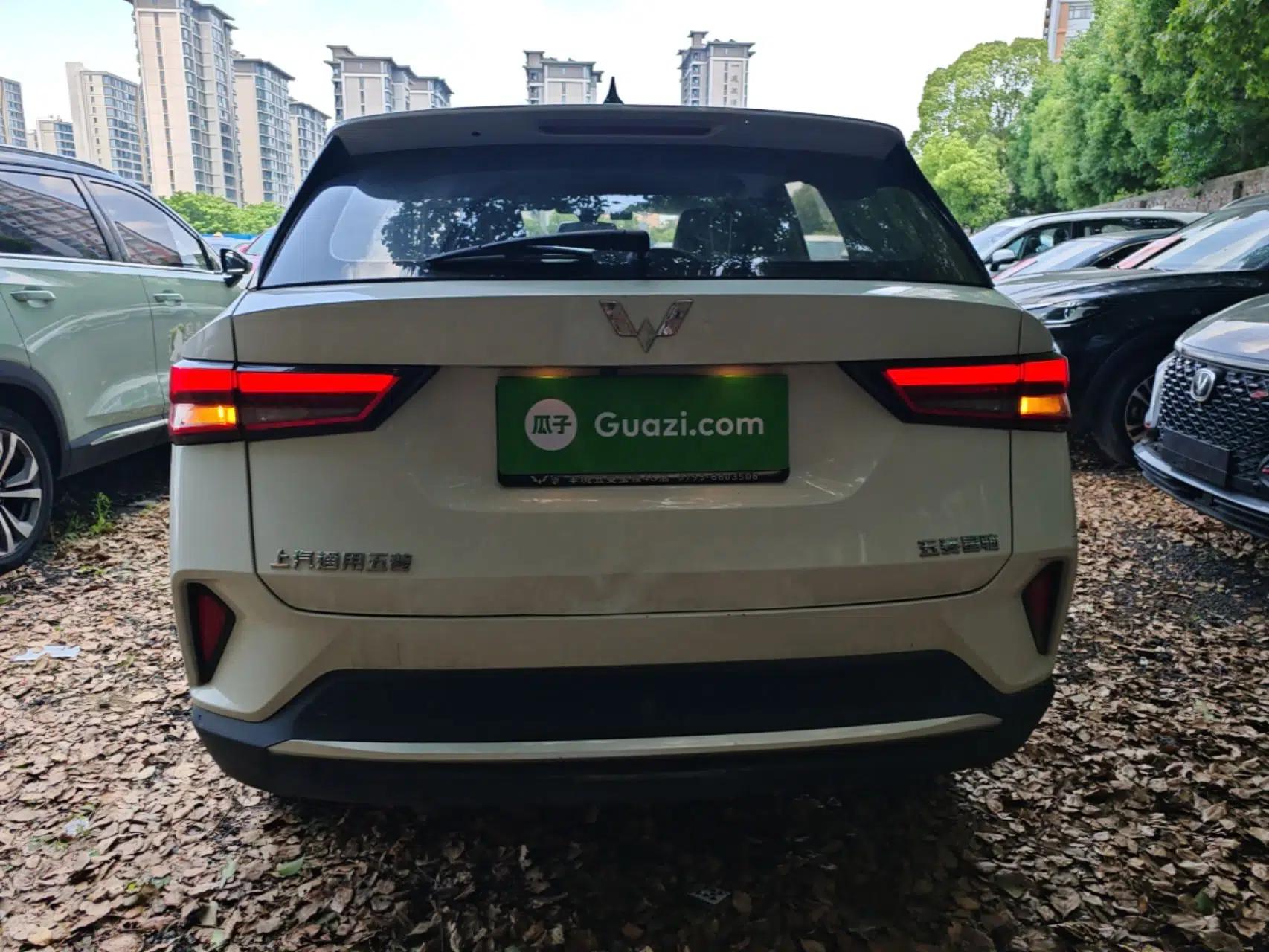 Wuling Alvez 2022 1.5L CVT Comfort Edition — миниатюра 5