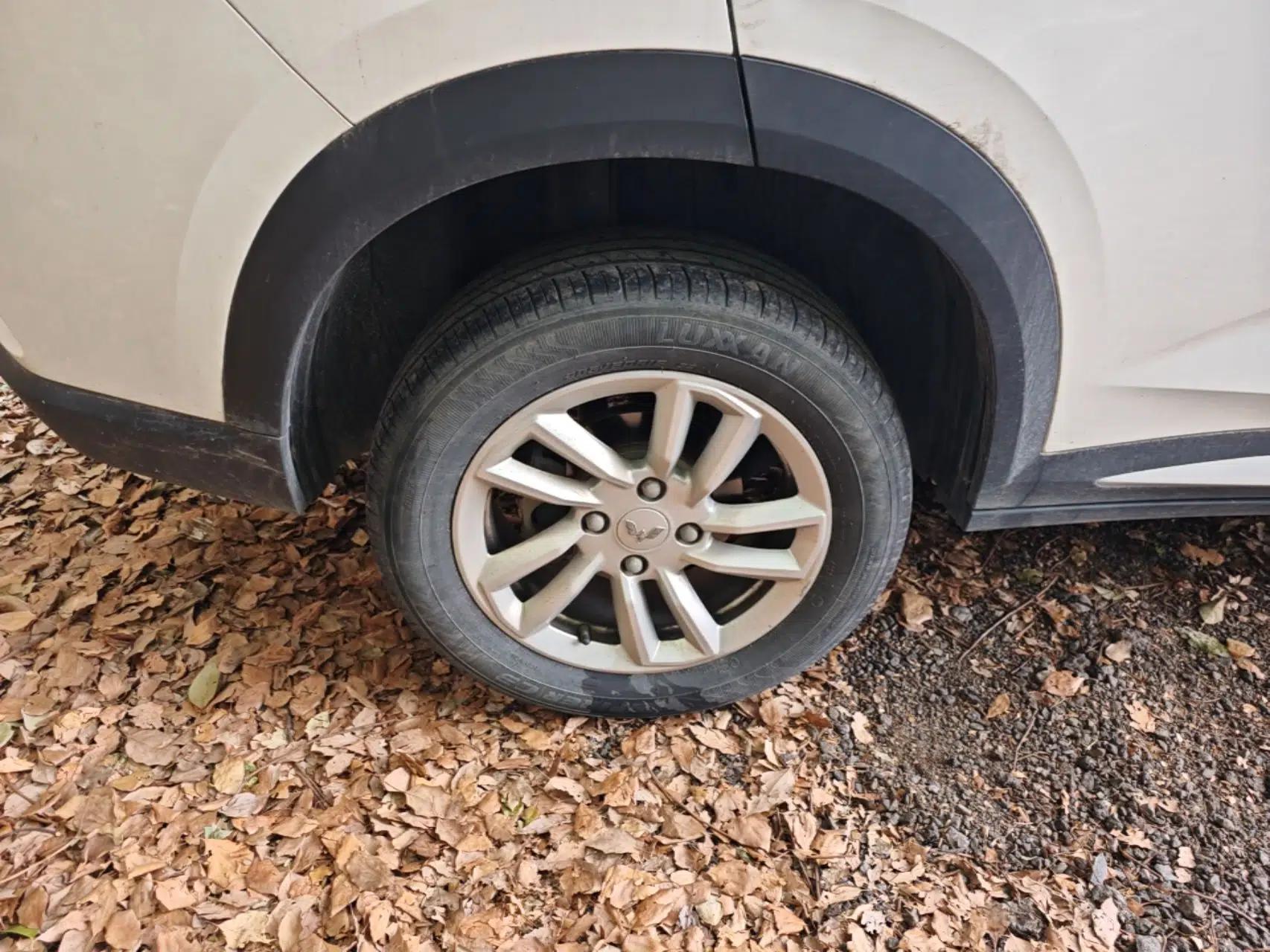 Wuling Alvez 2022 1.5L CVT Comfort Edition — миниатюра 10
