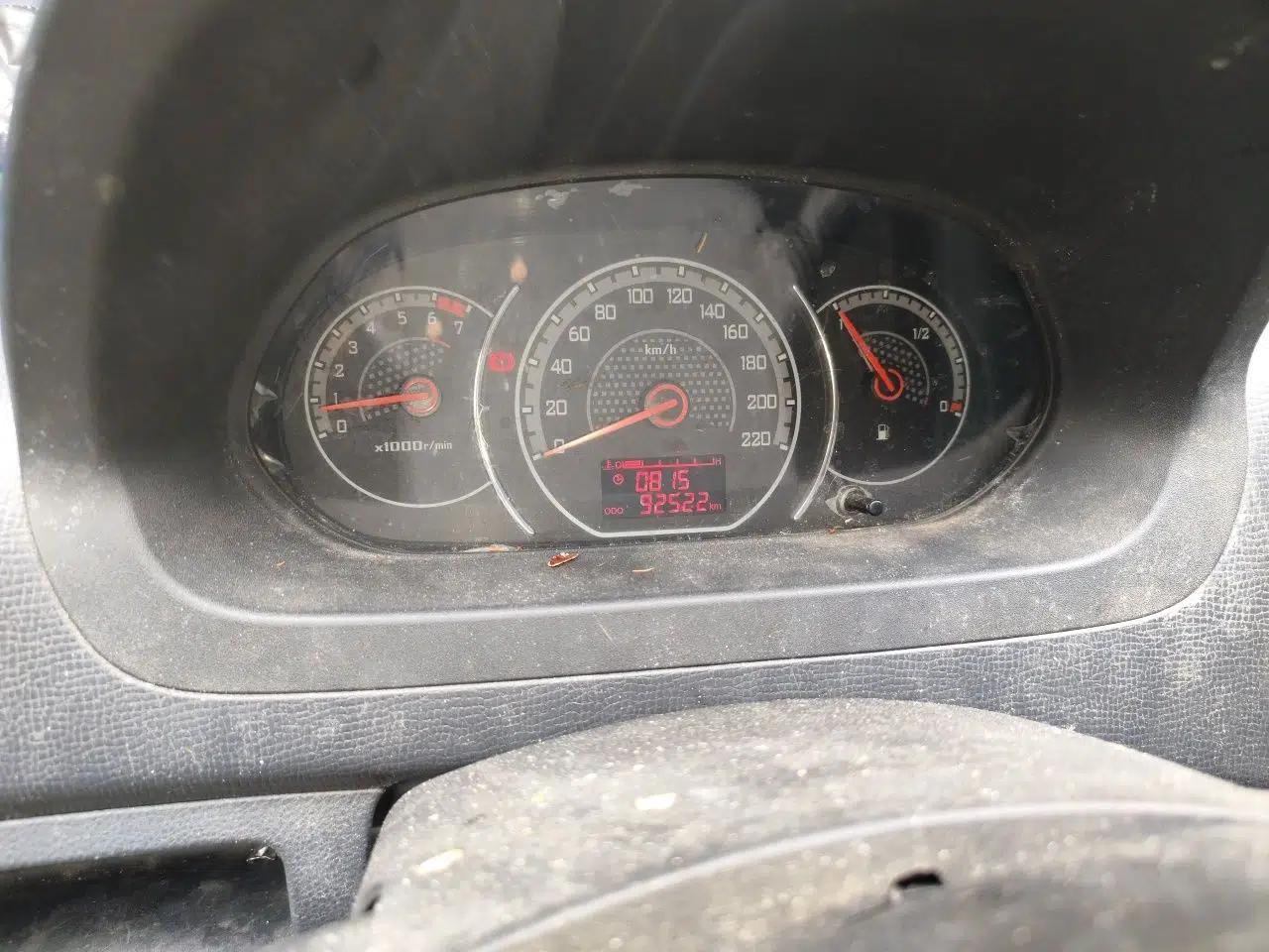 Wuling Zhengcheng 2015 1.8L Comfort Model LJ479QE2 — миниатюра 12
