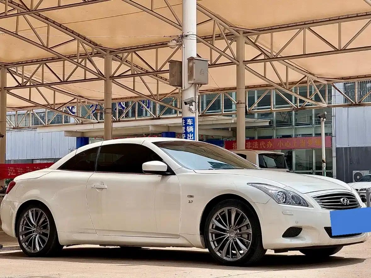 Infiniti Q60 2013 3.7L — миниатюра 3
