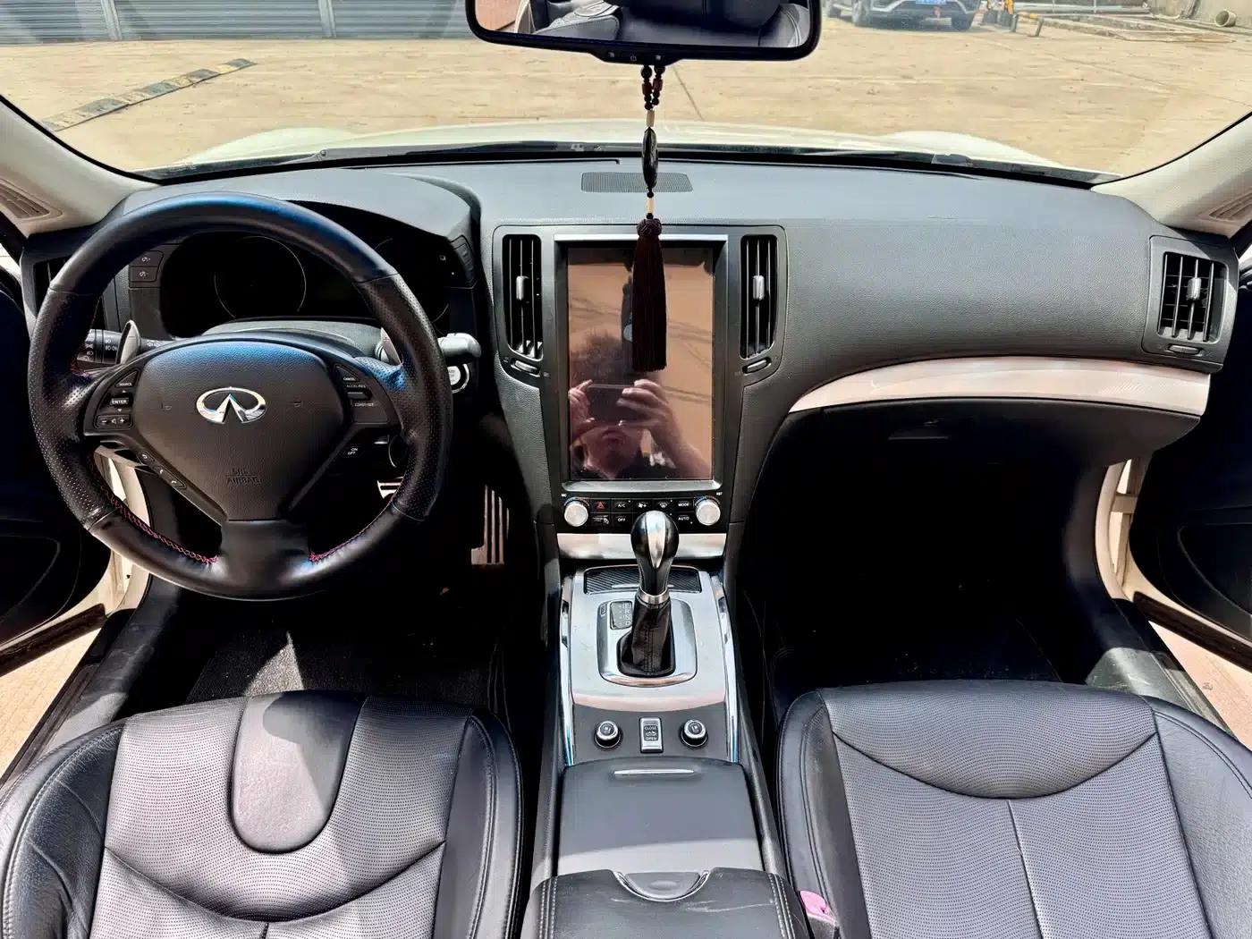 Infiniti Q60 2013 3.7L — миниатюра 6