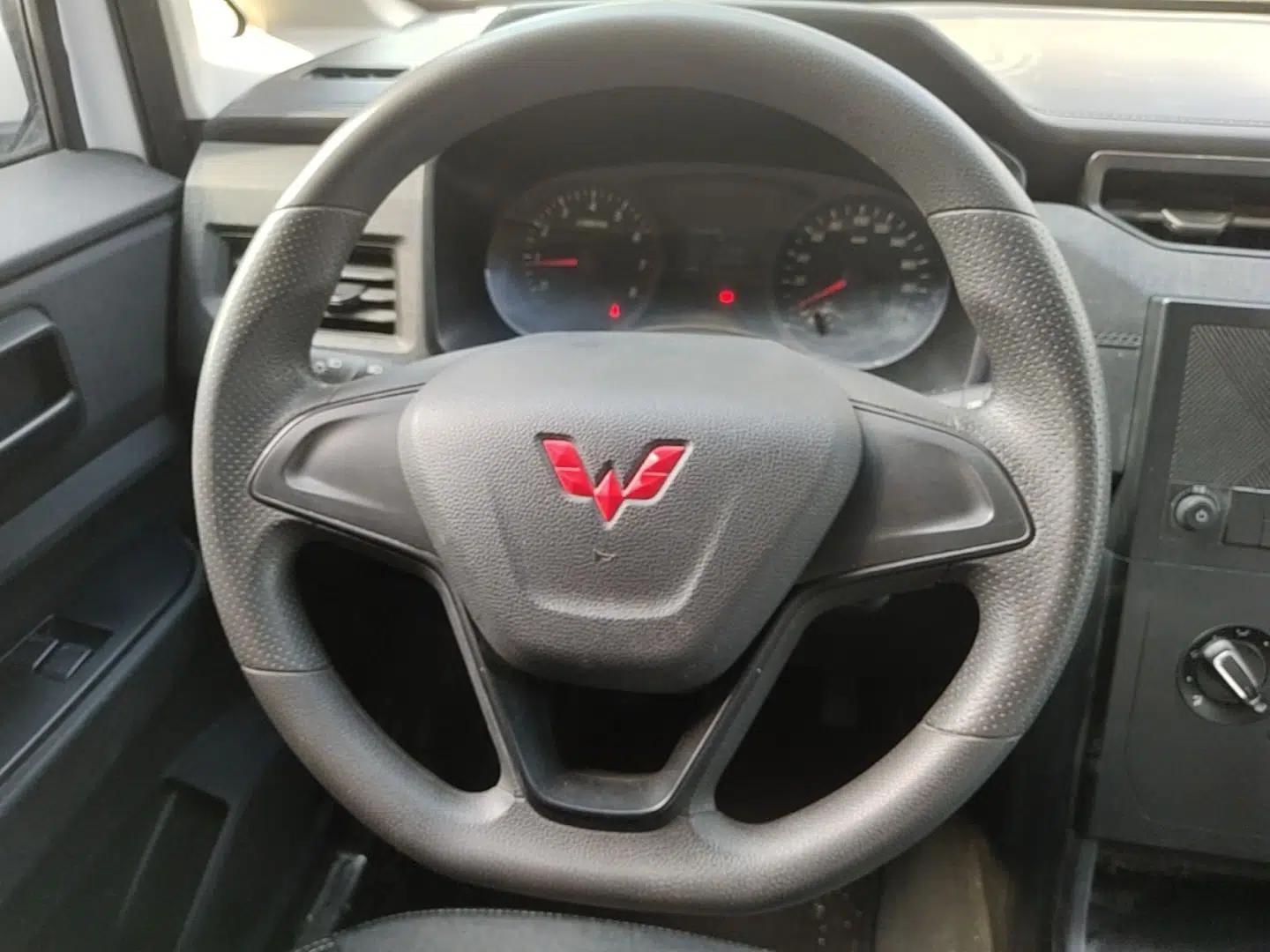 Wuling Hongguang PLUS 2020 1.5L Manual Standard Edition 7-Seater — миниатюра 14