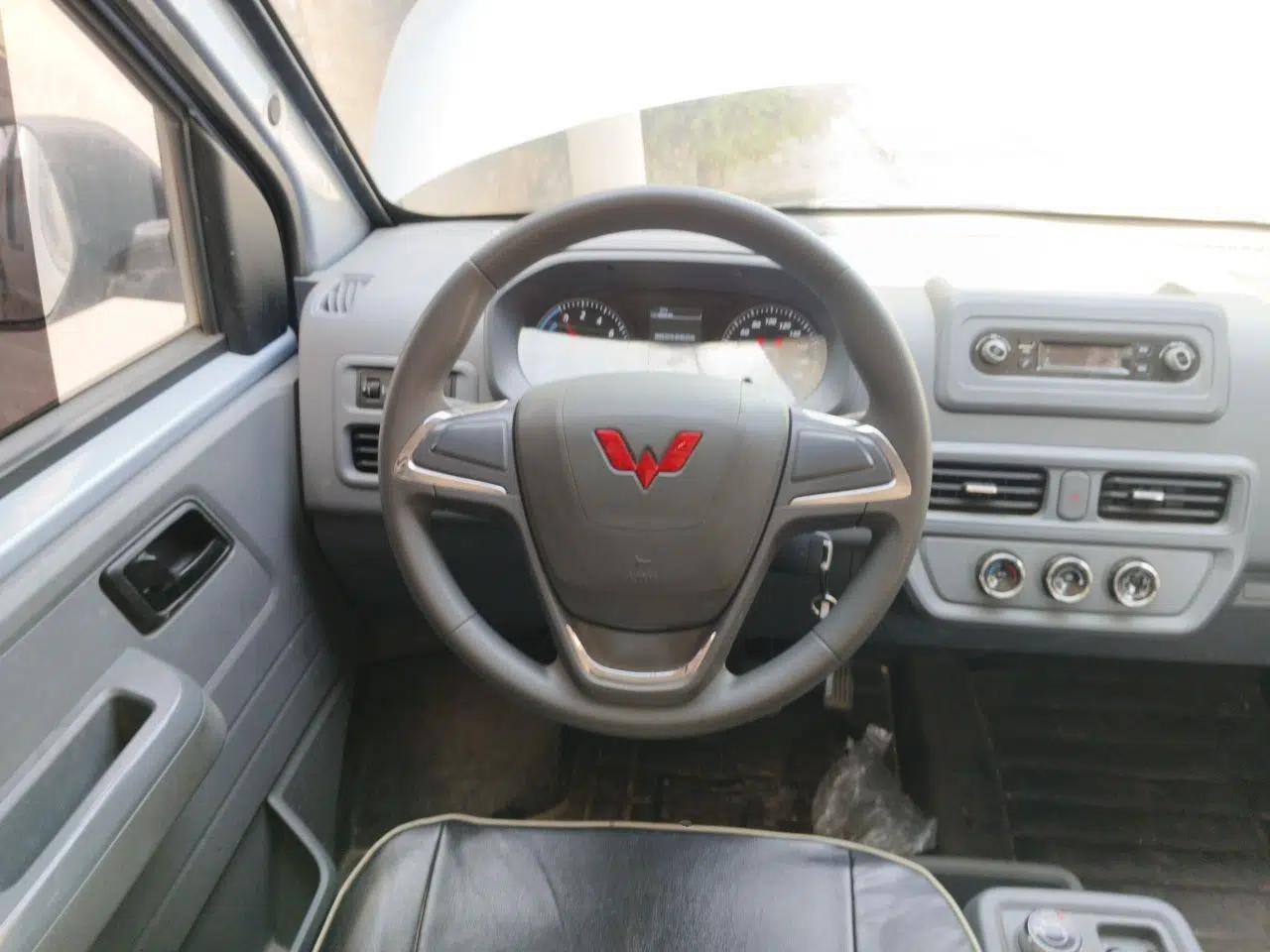 Wuling Yangguang 2024 300KM Comfort Version Passenger Van 75kW — миниатюра 11