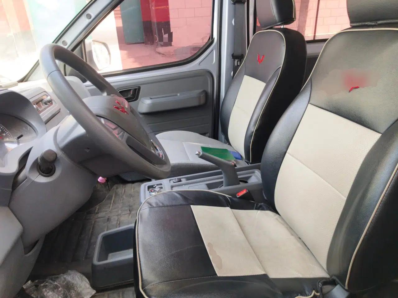 Wuling Yangguang 2024 300KM Comfort Version Passenger Van 75kW — миниатюра 16