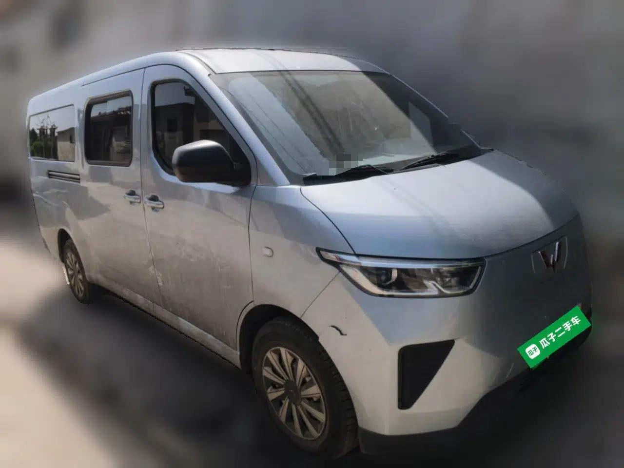 Wuling Yangguang 2024 300KM Comfort Version Passenger Van 75kW — миниатюра 3